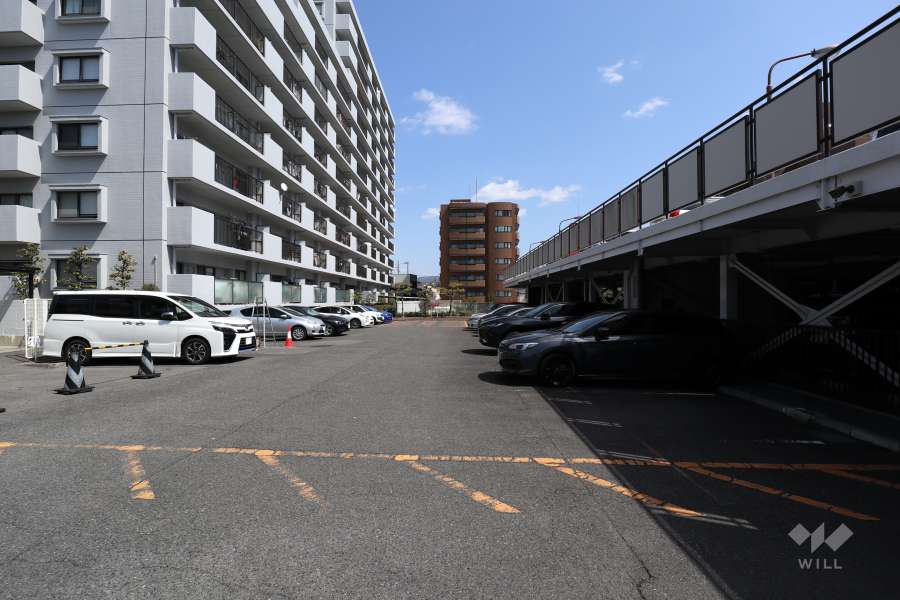 敷地内駐車場（屋外平面式、自走式立体）