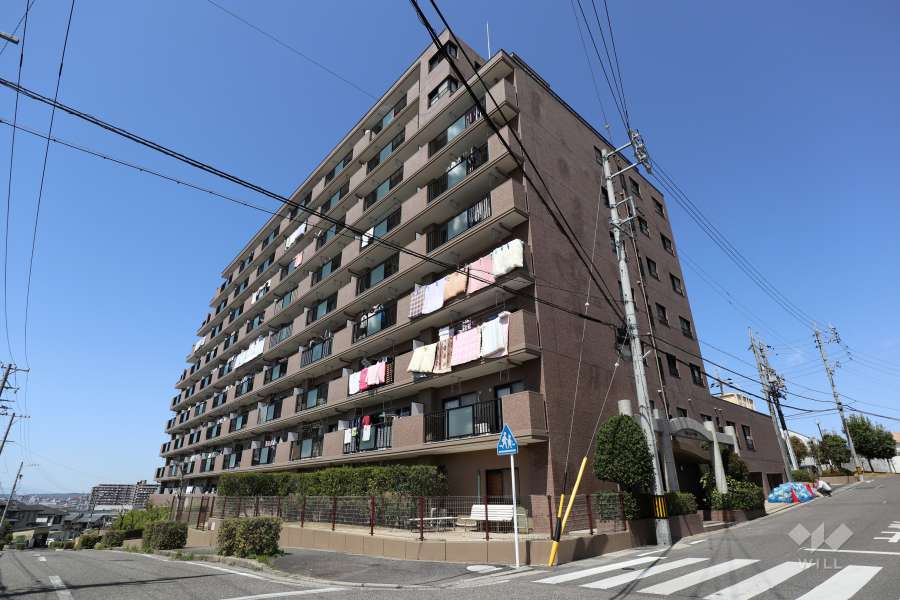 ネオハイツ瀬戸の外観（南東側から）