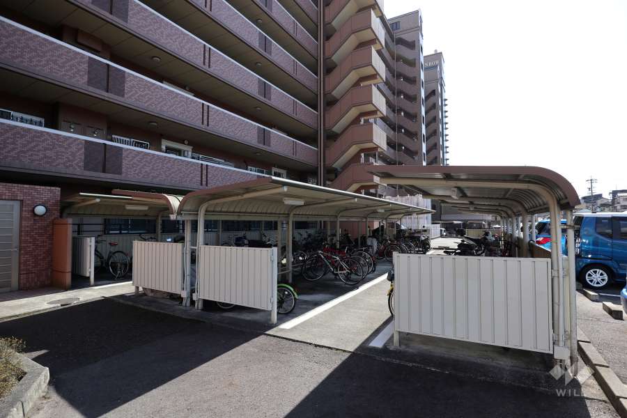 駐輪場、バイク置場