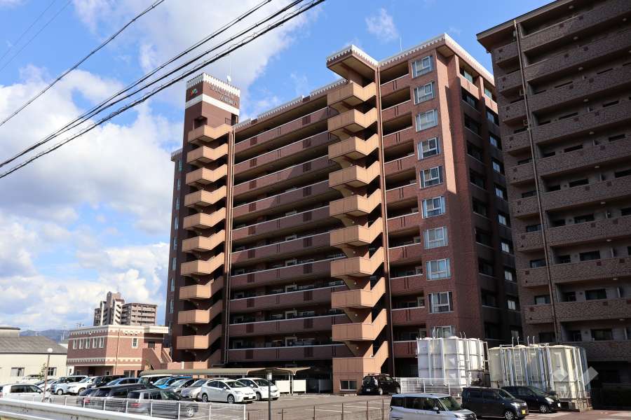 スペクトル尾張瀬戸の外観（北西側から）