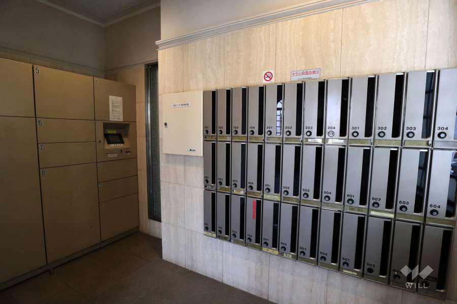 宅配ボックスと共用ポスト