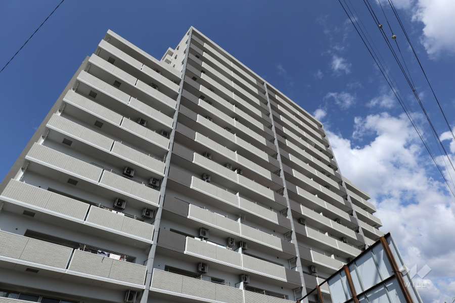 シャトレ愛松瀬戸の外観（南西側から）