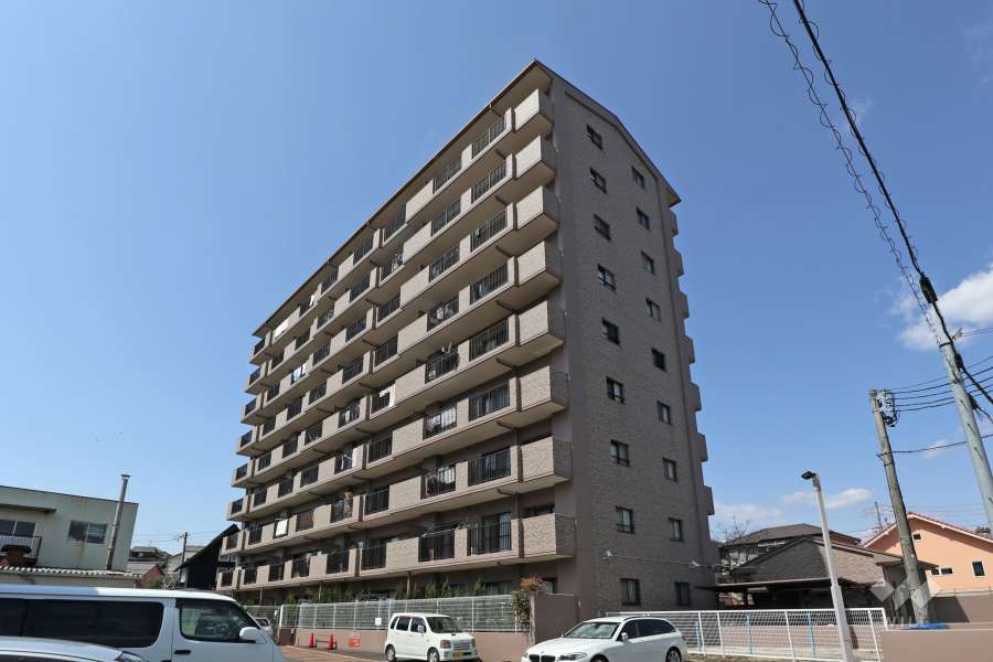 シャトー瀬戸の外観（南東側から）