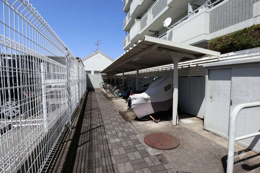 駐輪場、バイク置場