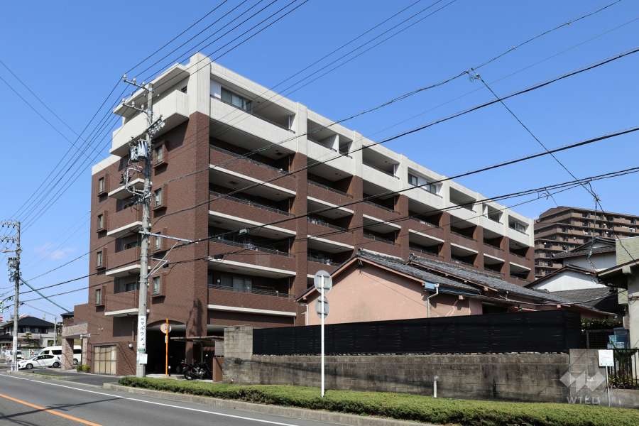 カルティア新瀬戸の外観（南西側から）