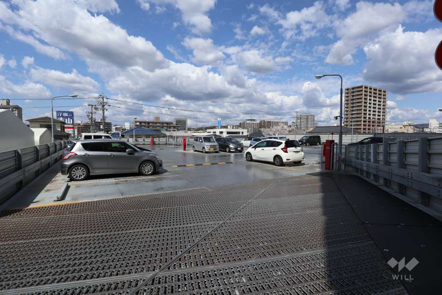 敷地内駐車場（屋外平面式）