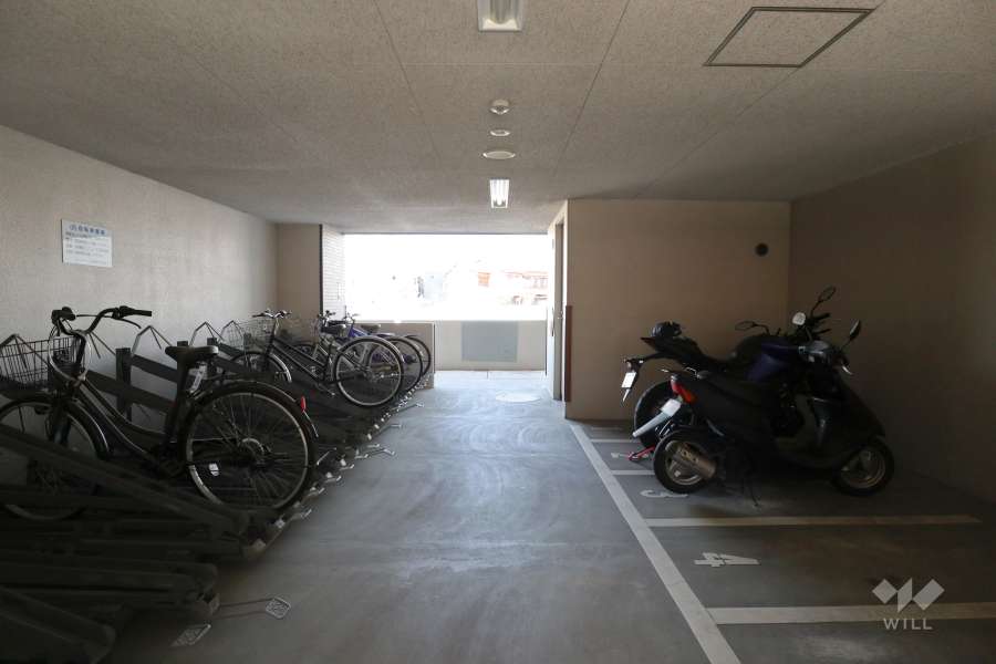 駐輪場、バイク置場