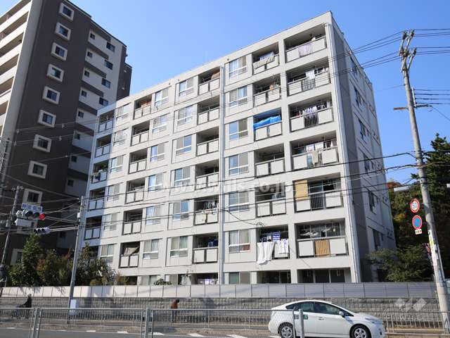 南千里コーポラスの外観（南側から）1