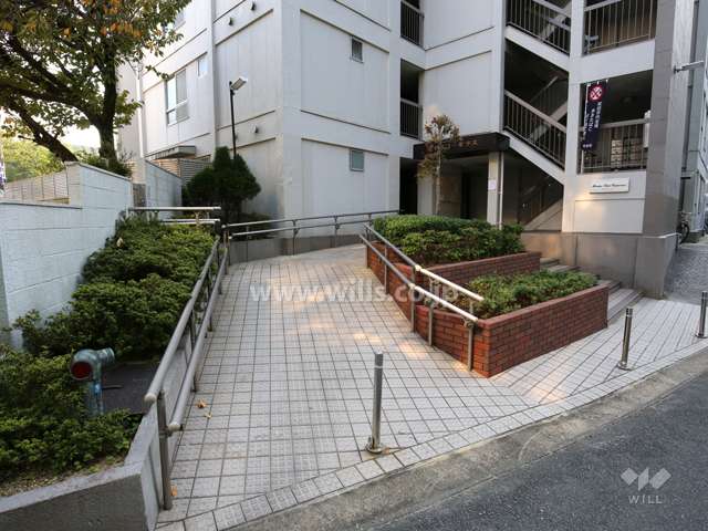 エントランスアプローチ