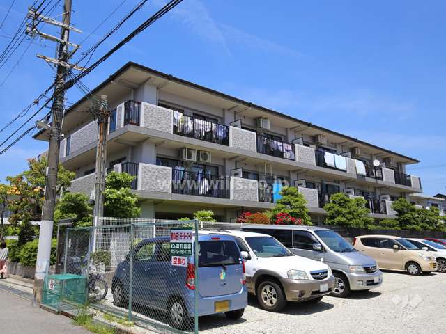 エンゼルハイム宝塚第3の外観（南西側から）