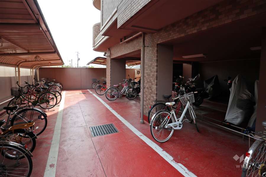 駐輪場、バイク置場