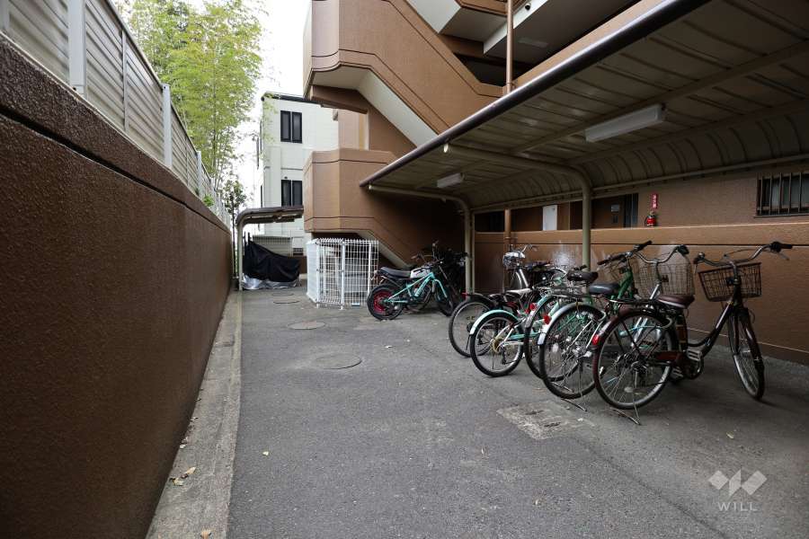 駐輪場、バイク置場