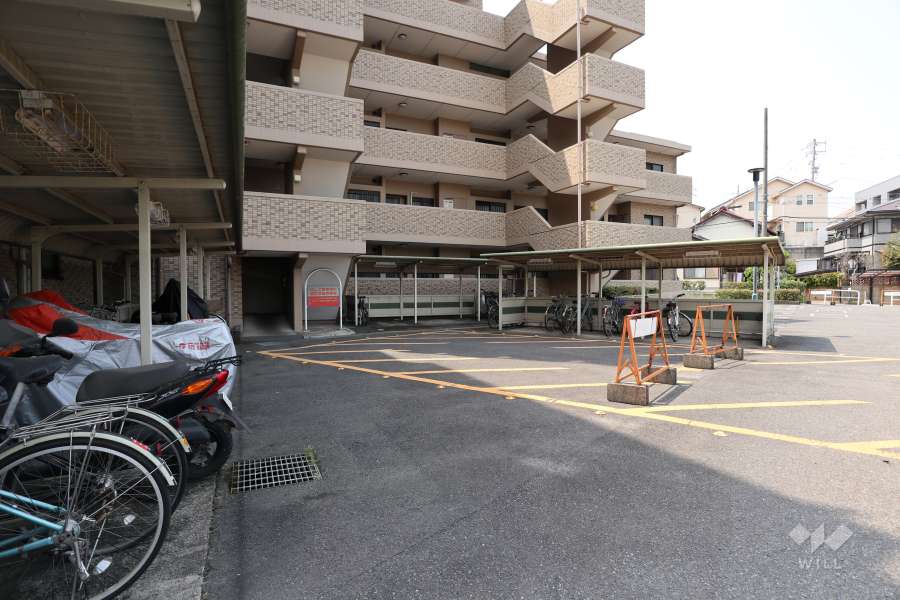 駐輪場、バイク置場