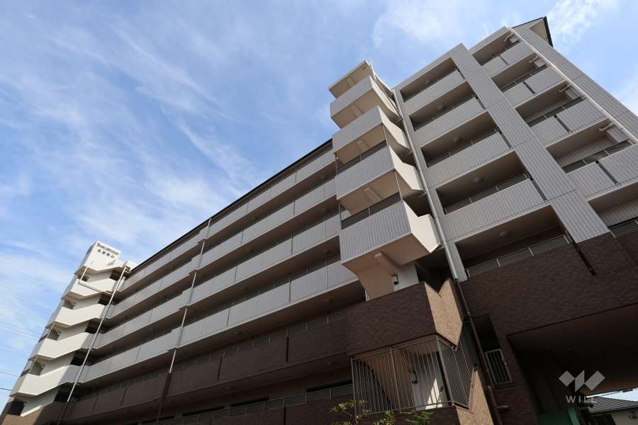 ライオンズマンション大府柊山の外観（北西側から）