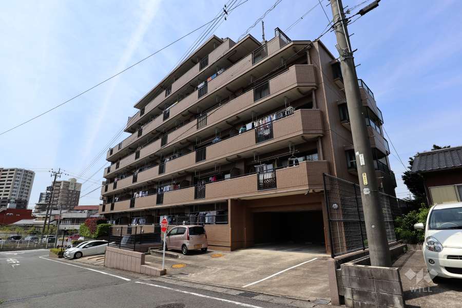 ライオンズマンション大府第2の外観（南東側から）