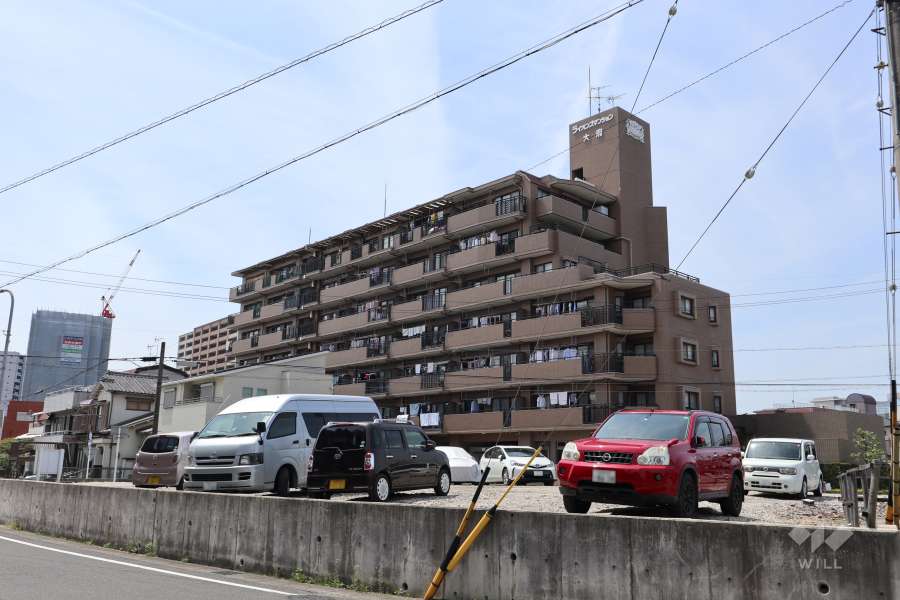 ライオンズマンション大府の外観（北東側から）