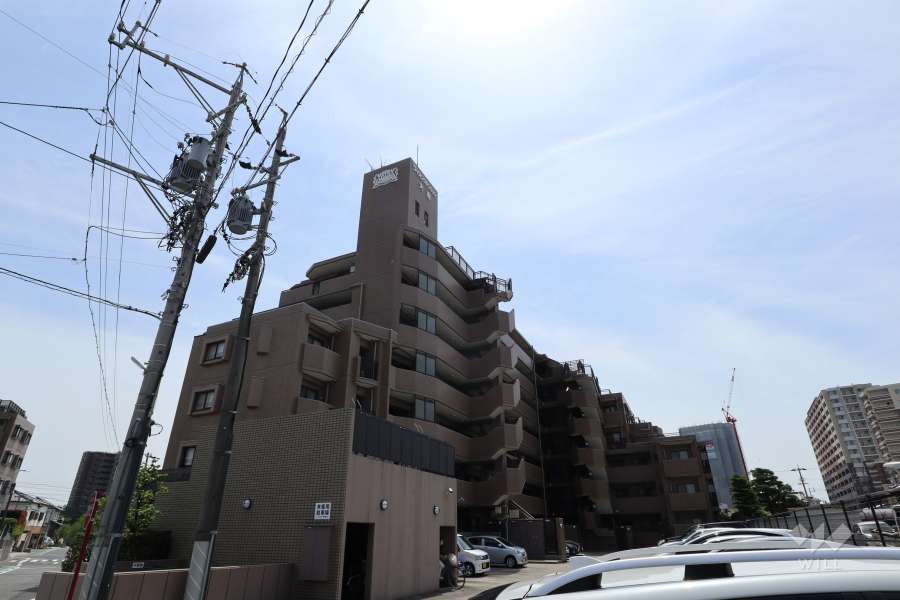 ライオンズマンション大府の外観（北西側から）