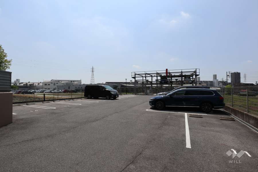 敷地内駐車場（屋外平面式、屋外機械式）