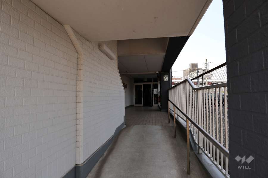 エントランスアプローチ