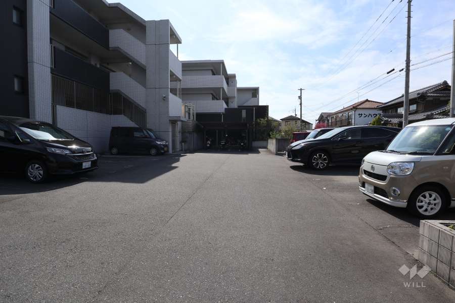 敷地内駐車場（屋外平面式）