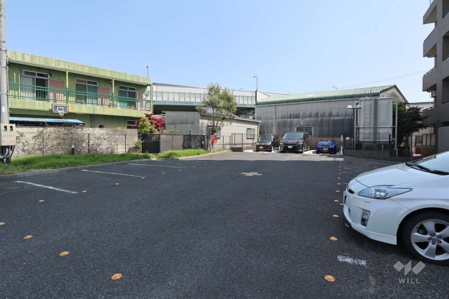 敷地内駐車場（屋外平面式、屋外機械式）