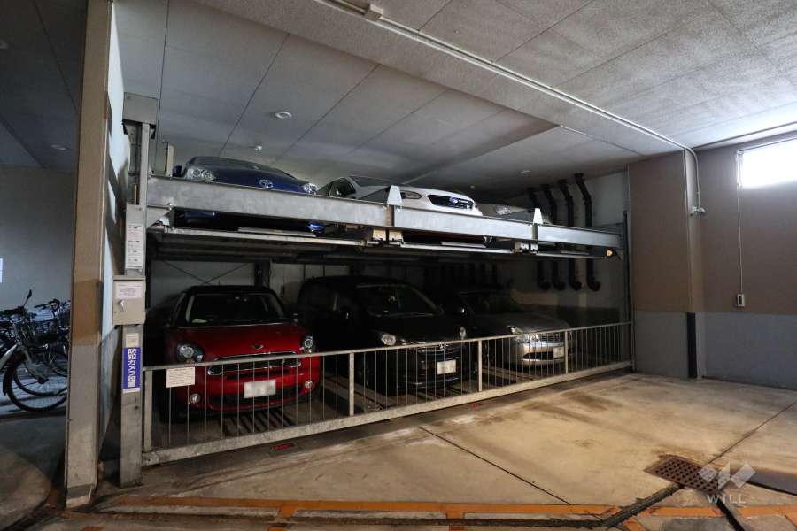 敷地内駐車場（屋内機械式）