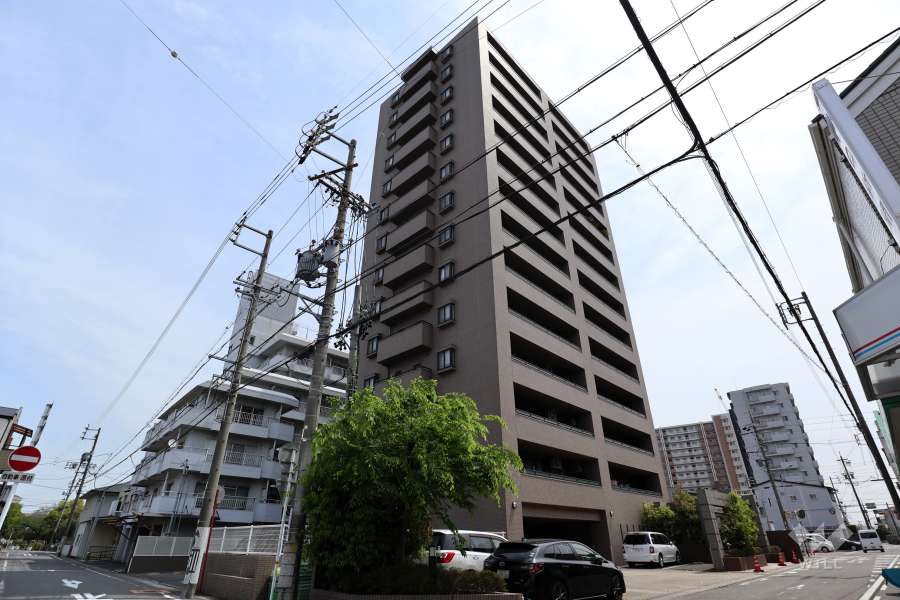 フレストステージ大府中央町の外観（南西側から）
