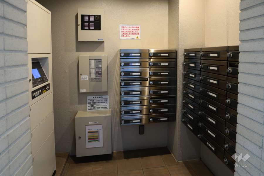 宅配ボックスと共用ポスト