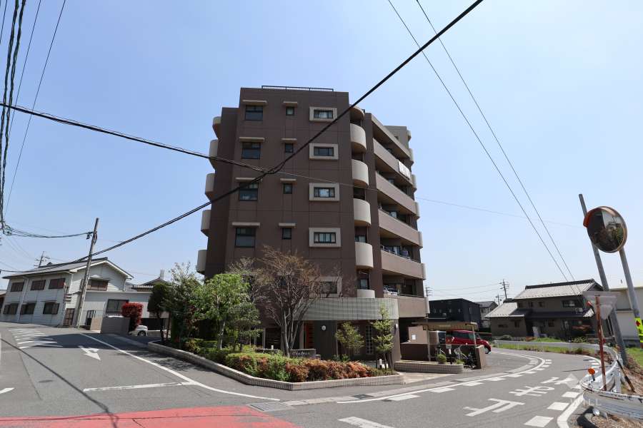 シャトー大府明成の外観（北西側から）
