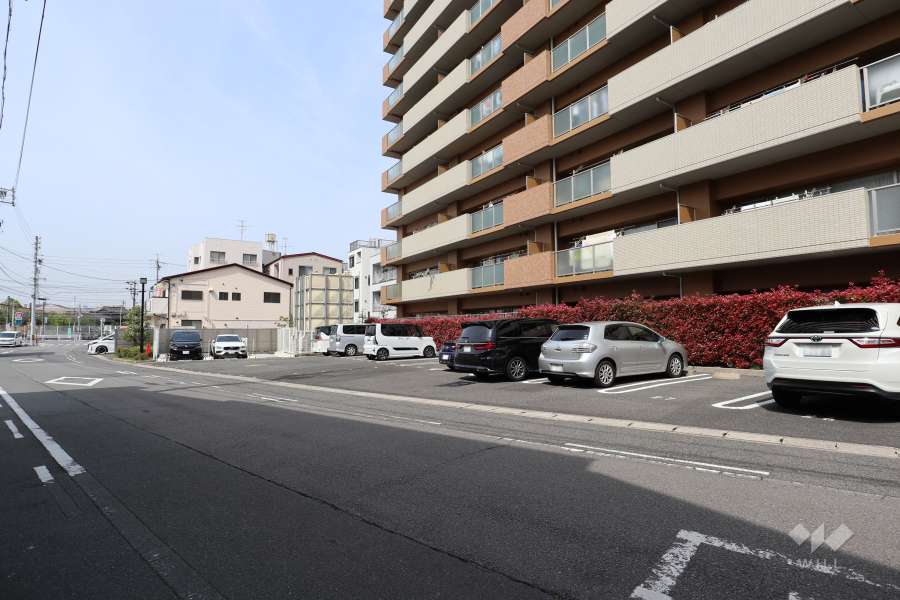 敷地内駐車場（屋外平面式、屋外機械式）