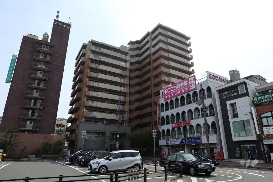 サンマンションアトレ大府駅前の外観（北西側から）