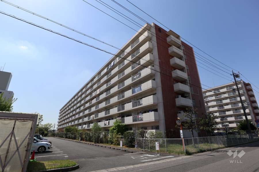 コープ野村共和Ｂ棟の外観（南東側から）