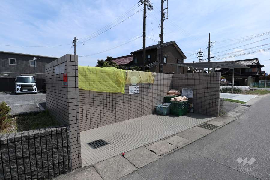ゴミ置き場