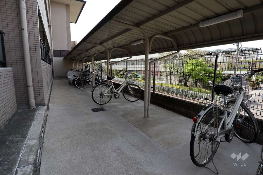 駐輪場、バイク置場