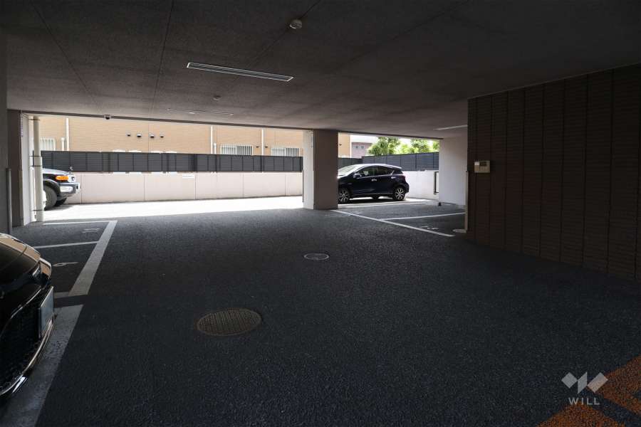 敷地内駐車場（屋内平面式）