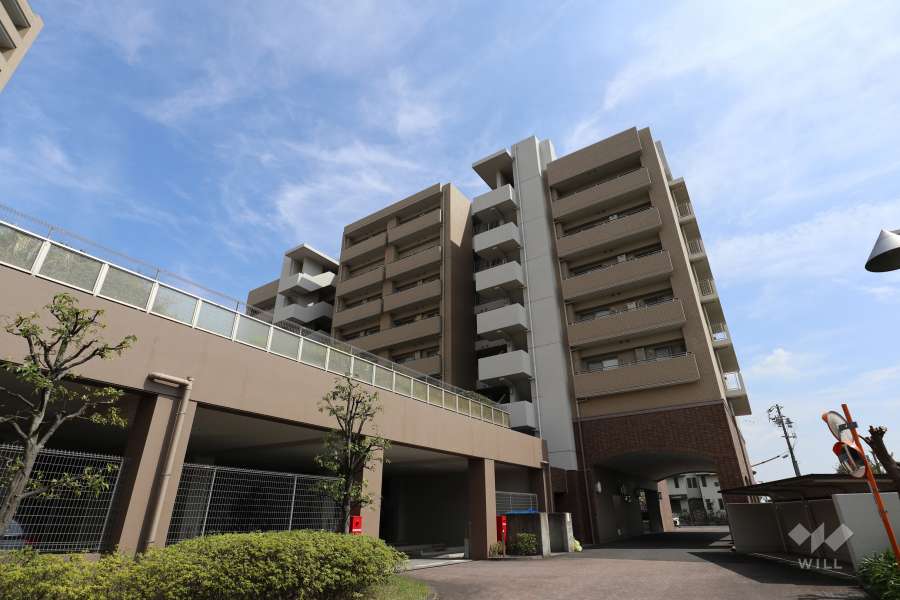 グランドメゾン大府花咲台３番館の外観（北西側から）