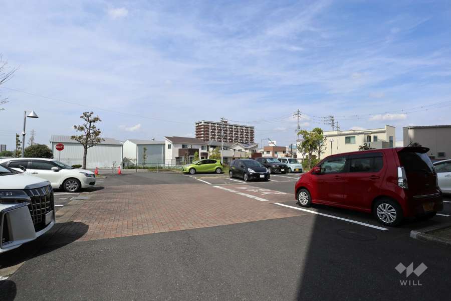 敷地内駐車場（屋外平面式）