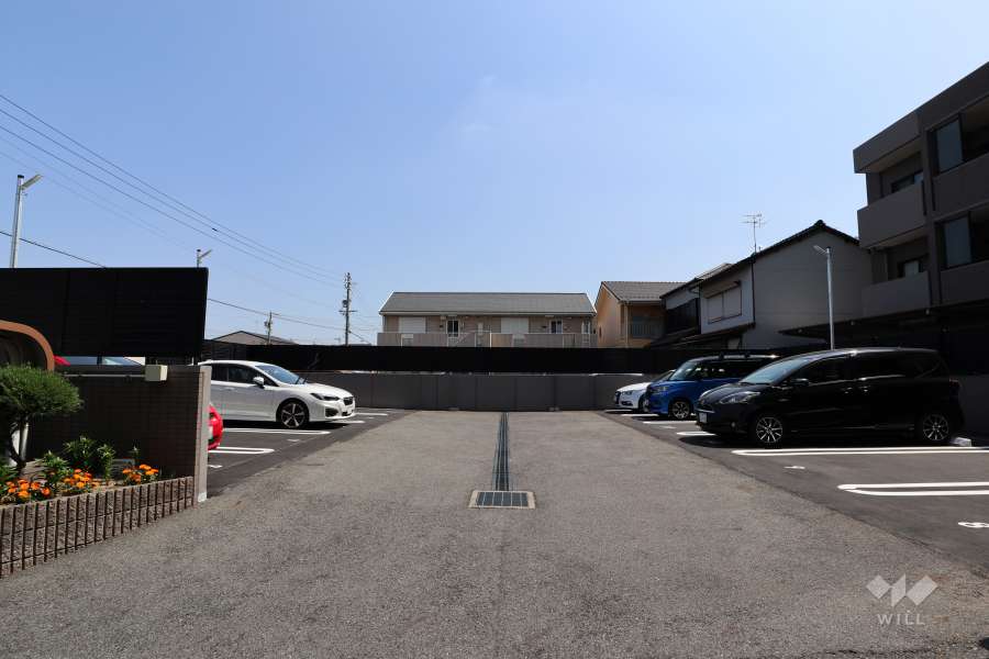 敷地内駐車場（屋外平面式）