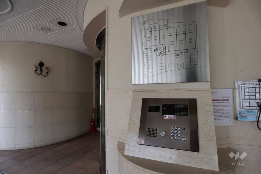 オートロックの操作盤、案内板