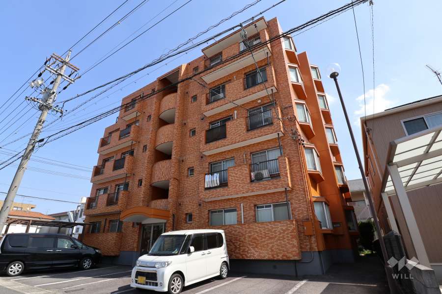 アーバン共和の外観（北西側から）