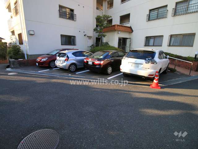 敷地内駐車場（屋外平面式）