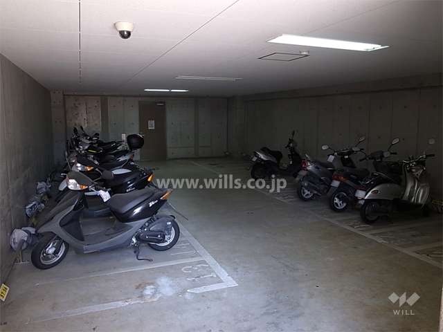 バイク置き場（屋内）