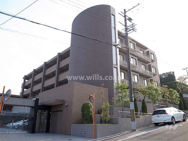 アルス千里円山町静麗邸の外観（北側から）