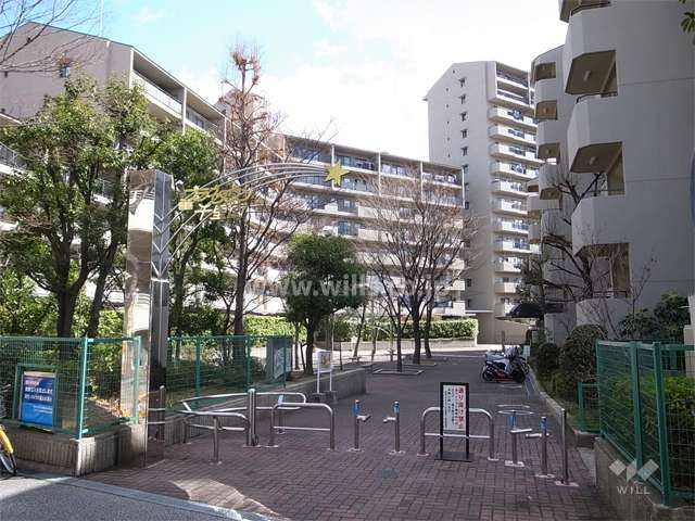 射手座のまちの敷地入り口