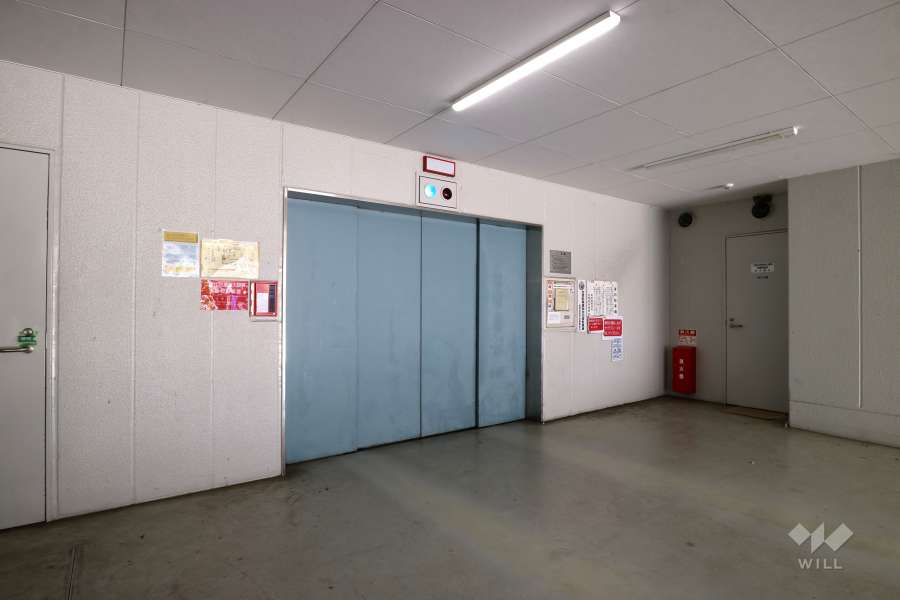 敷地内駐車場（タワー式立体）