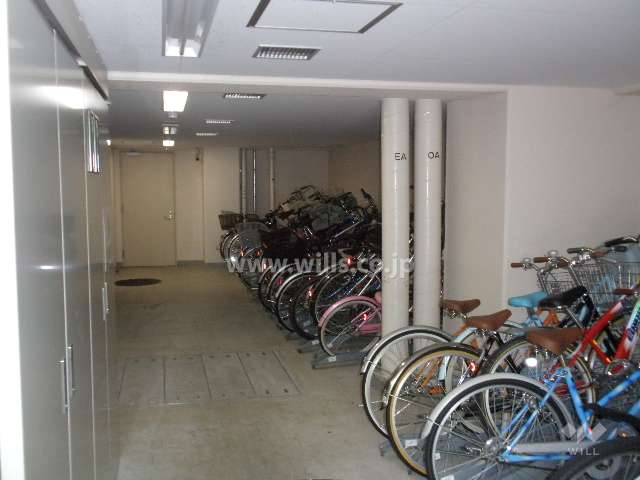 屋内にある駐輪場