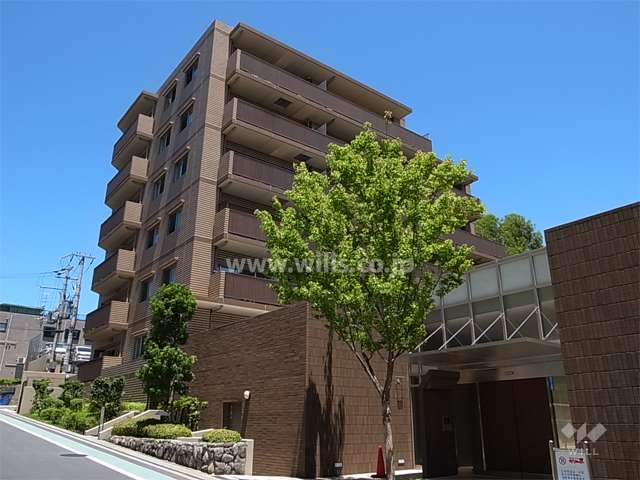 パークコート千里桃山台の外観（南西側から）