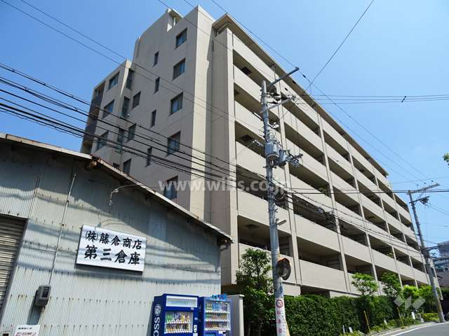 コスモ吹田片山公園の外観（南西側から）