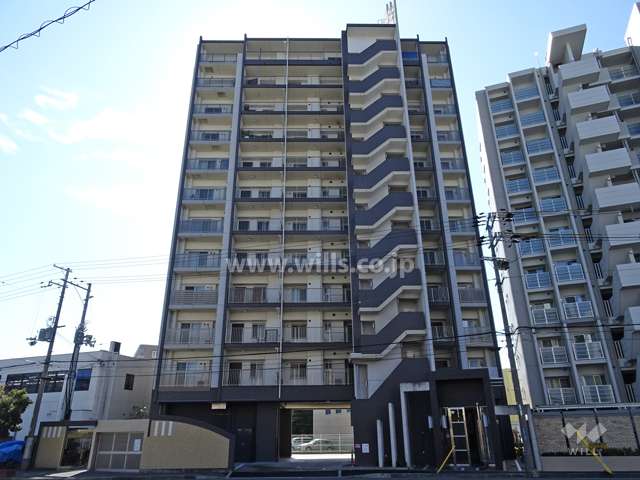 ユニアルス江坂Southプレジオの外観（北側から）