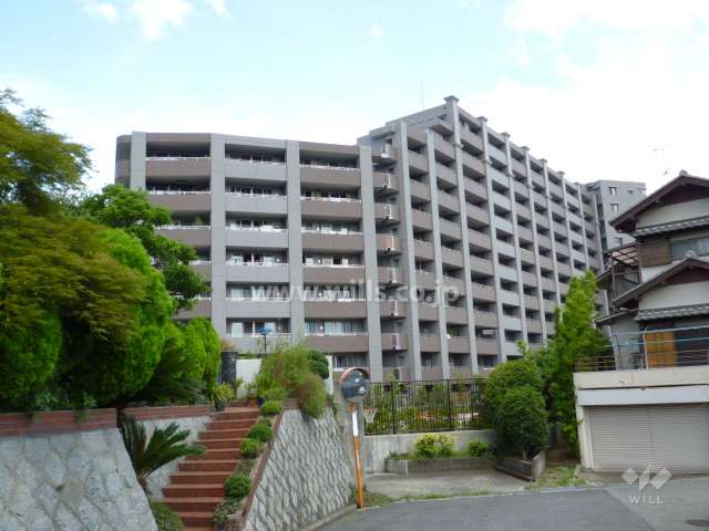 マナーズヒル千里の外観（北西側から）